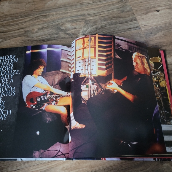 Hardcover Book Queen A Rhapsody - Picture 4 of 9